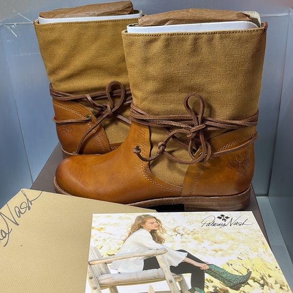 BNIB Patricia Nash Sabbia Boots with Leather strings Tan Leather 6 - Picture 3 of 10